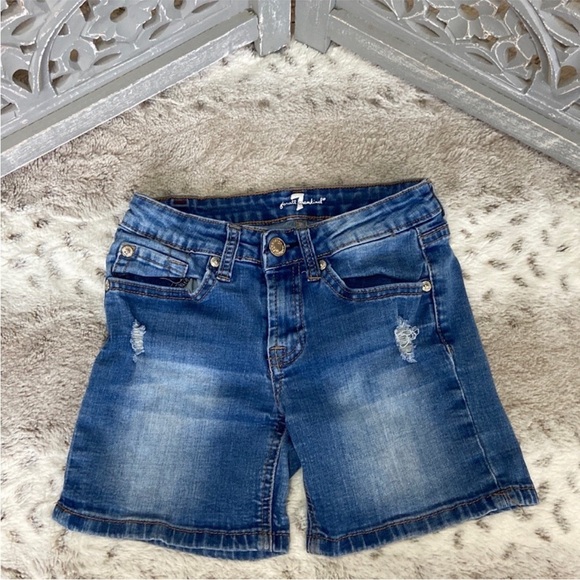 7 For All Mankind Bermuda jean shorts girls size 10 distressed denim classic - Picture 1 of 13